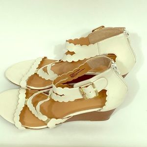 COXO Scottie scalloped straps Wedge sandals